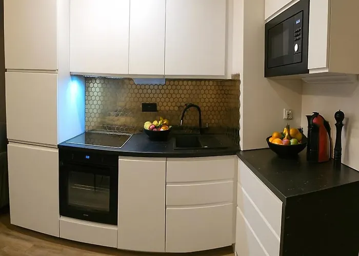 Homely Place Casa Verona - Stary Rynek - Parking פוזנן