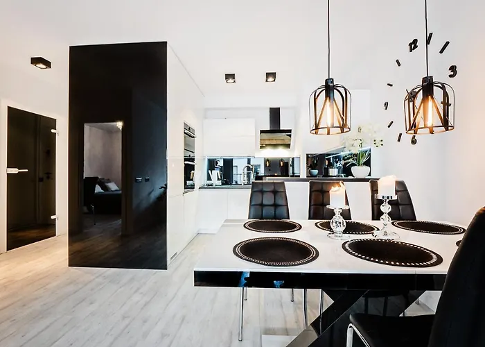 Homely Place Casa Verona - Stary Rynek - Parking פוזנן