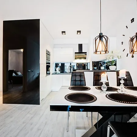 Maison Central Poznan & Parking 포즈난